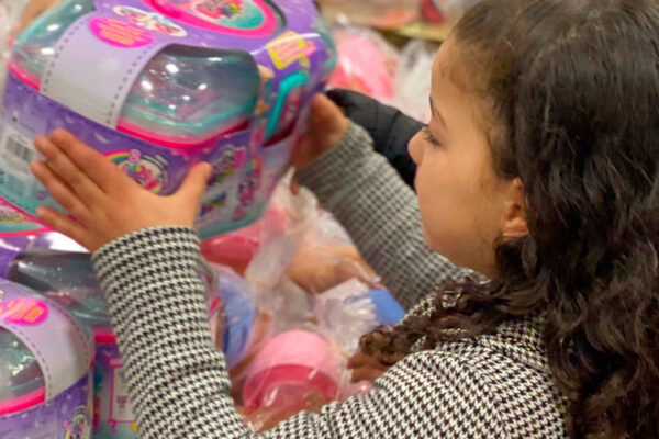 La campaña ‘Un Juguete, Una Ilusión’ reparte más de 12.000 juguetes en el norte de Marruecos